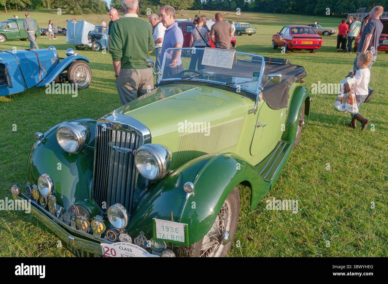 Un'auto verde Talbot 10 Tourer del 1936 ad una mostra di veicoli classici nello Yorkshire in Inghilterra Foto Stock