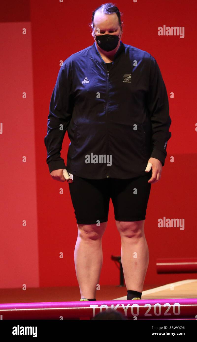 2 agosto 2021, Tokyo, Giappone: Laurel HUBBARD della nuova Zelanda fa la storia diventando la prima atleta apertamente transgender a competere alle Olimpiadi durante il Women's Weightlifting +87kg Group A al Tokyo International Forum il 2 agosto 2021 a Tokyo, Giappone (immagine di credito: © Mickael Chavet via ZUMA Press Wire) Foto Stock