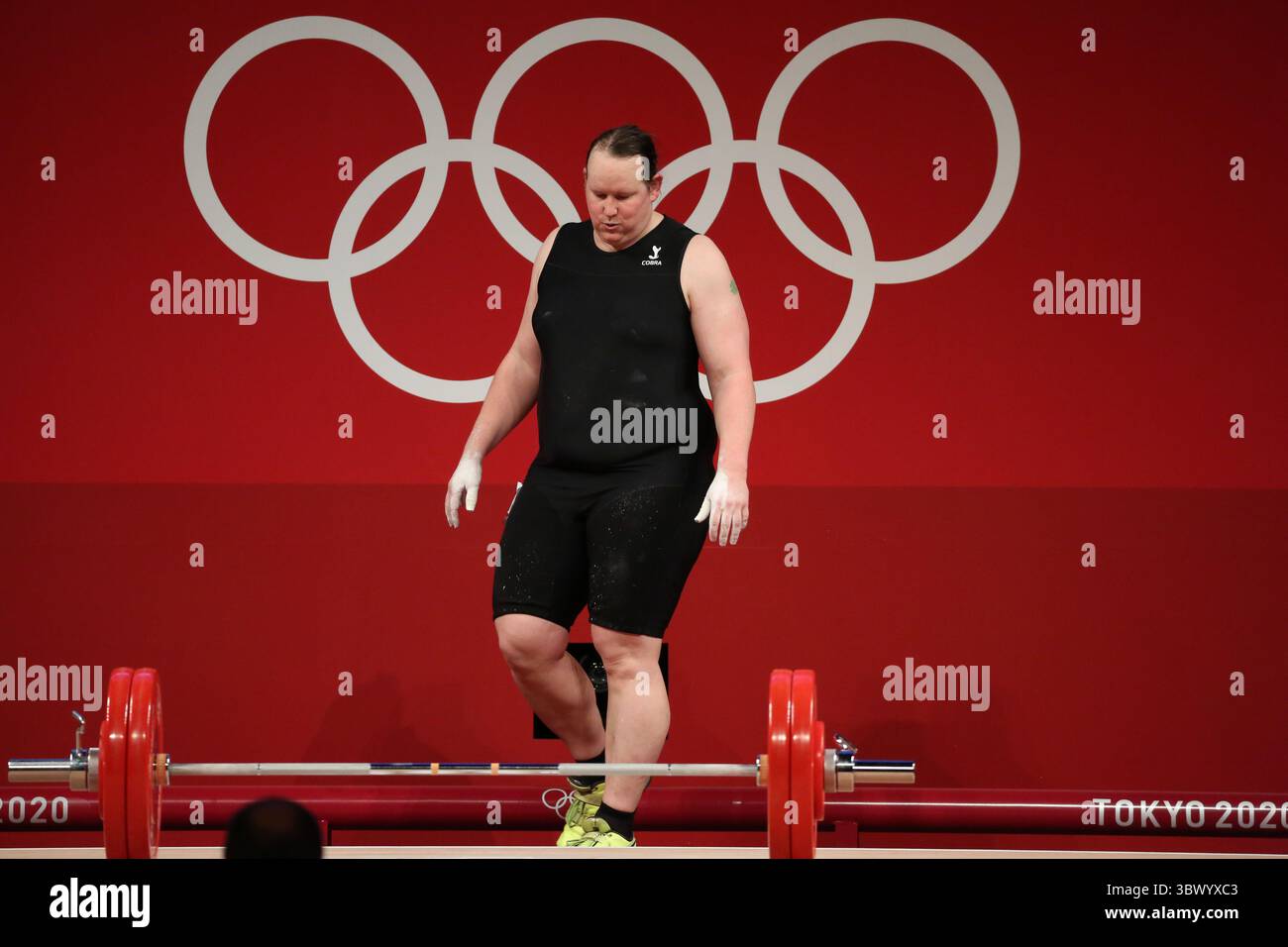 2 agosto 2021, Tokyo, Giappone: Laurel HUBBARD della nuova Zelanda fa la storia diventando la prima atleta apertamente transgender a competere alle Olimpiadi durante il Women's Weightlifting +87kg Group A al Tokyo International Forum il 2 agosto 2021 a Tokyo, Giappone (immagine di credito: © Mickael Chavet via ZUMA Press Wire) Foto Stock