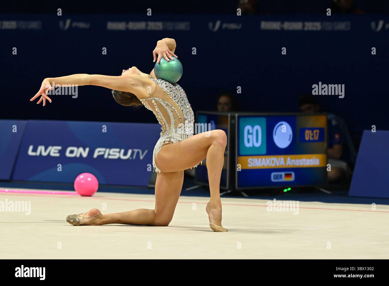Essen, Germania. 17 luglio 2025. Anastasia Simakova (Deutschland) ginnastica ritmica - FISU World University Games Estate 2025, 17.07.2025 foto: Eibner-Pressefoto/ Hoepner crediti: dpa/Alamy Live News Foto Stock