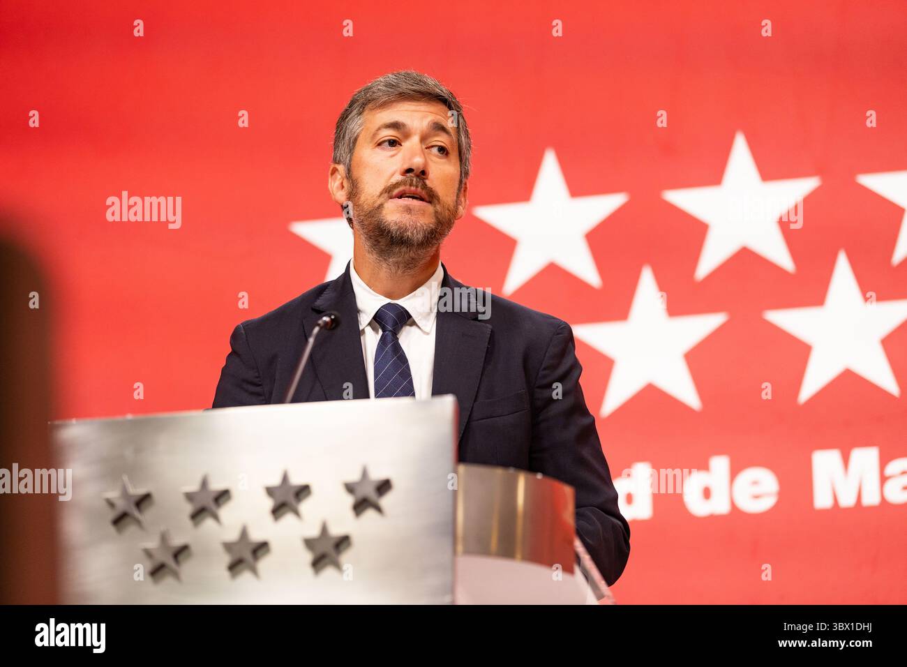 Madrid, Madrid, Spagna. 16 luglio 2025. MIGUEL ANGEL GARCIA, ministro della Presidenza, della giustizia e dell'amministrazione digitale e portavoce della Comunità di Madrid, annuncia le misure adottate dall'ultimo Consiglio di governo. (Credit Image: © Ignacio Lopez Isasmendi/ZUMA Press Wire) SOLO PER USO EDITORIALE! Non per USO commerciale! Foto Stock