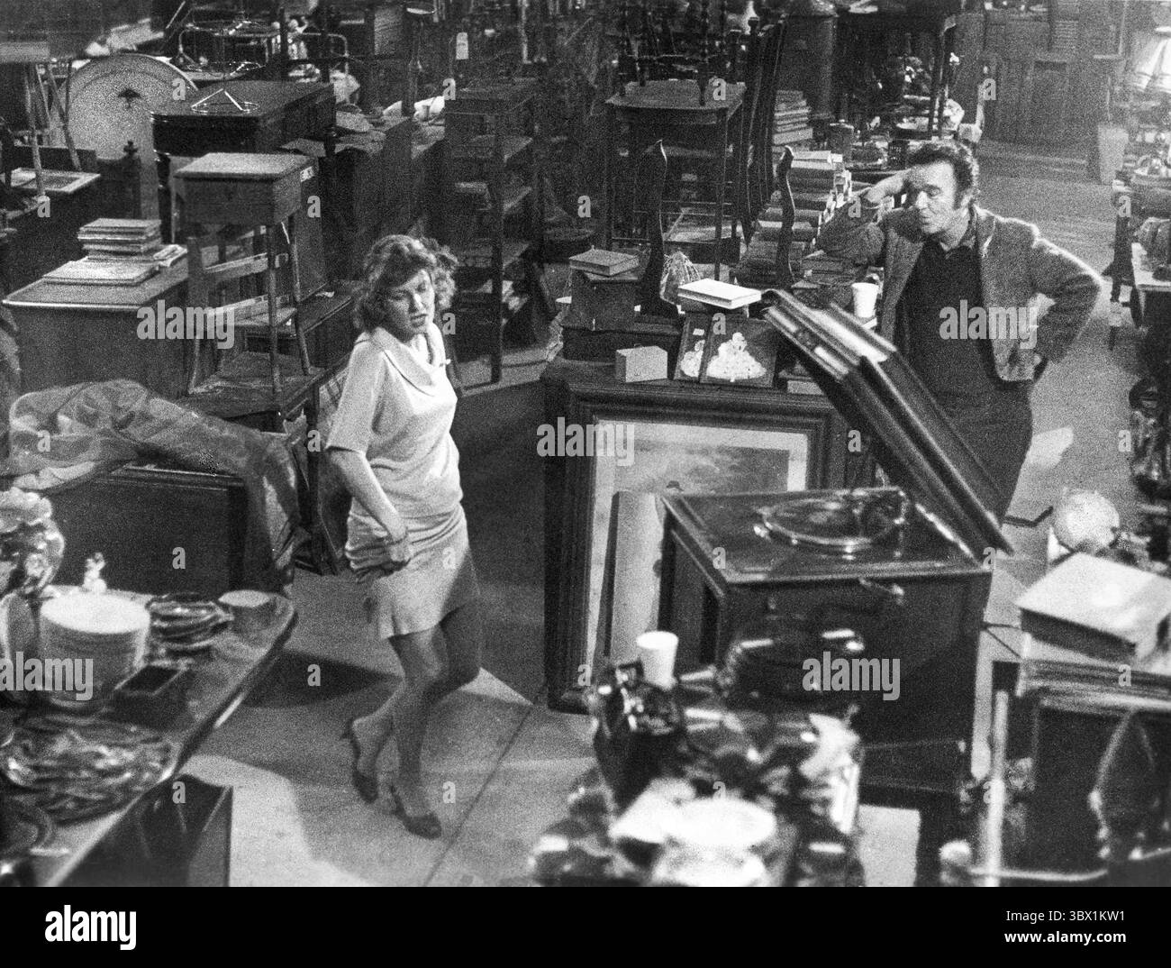15 giugno 2020, Stati Uniti d'America: Joanne Woodward, Will Hare, sul set del film, ''The Effect of gamma Rays on Man-in-the-Moon Marigolds'', 20th Century-Fox, 1972 (Credit Image: © JT Vintage/Glasshouse via ZUMA Press Wire) Foto Stock
