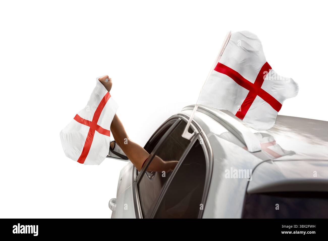 Fan con bandiera inglese che festeggia in un'auto isolata sul bianco Foto Stock