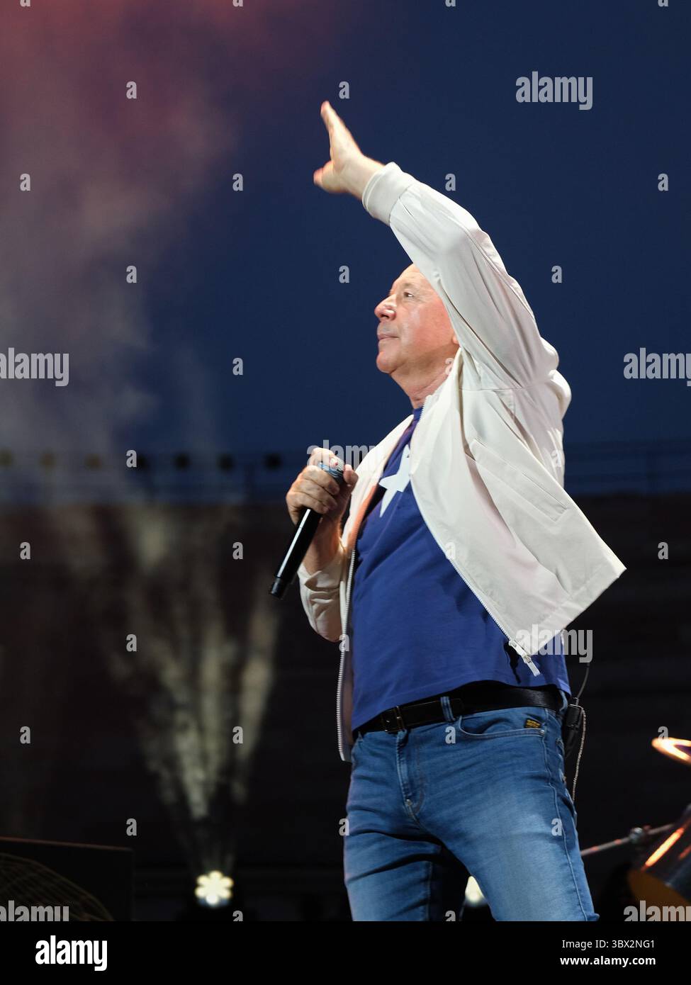 Arena, Verona, Italia, 15 luglio 2025, Jim Kerr durante SIMPLE MINDS - ESTATE DAL VIVO 2025 - Concerto musicale Foto Stock