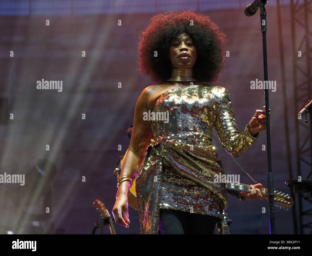 Arena, Verona, Italia, 15 luglio 2025, Sarah Brown durante SIMPLE MINDS - ESTATE DAL VIVO 2025 - Concerto musicale Foto Stock