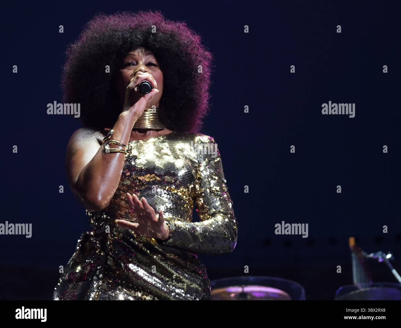 Arena, Verona, Italia, 15 luglio 2025, Sarah Brown durante SIMPLE MINDS - ESTATE DAL VIVO 2025 - Concerto musicale Foto Stock