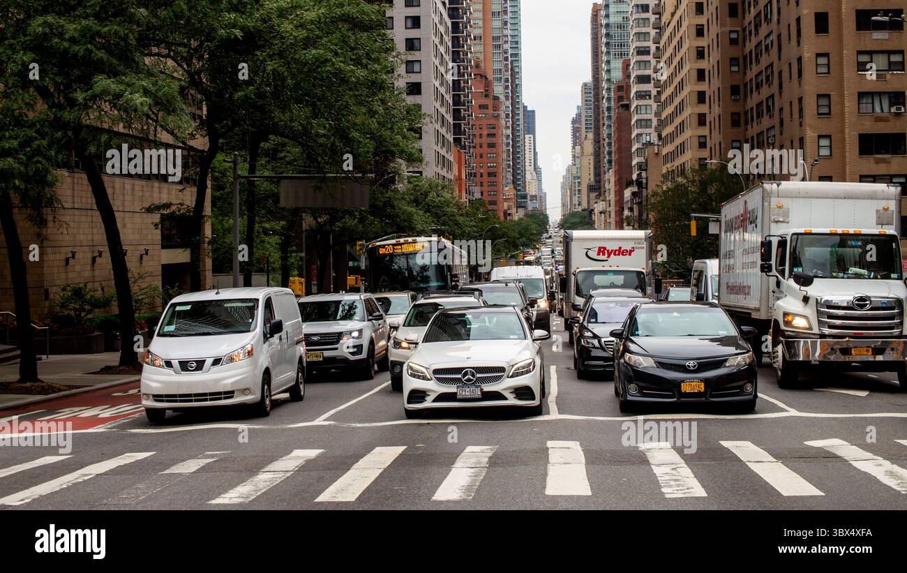 1 settembre 2021, New York, NY, Stati Uniti: Una legge utilizzerebbe la tecnologia di sorveglianza per determinare se la vostra auto ha violato il codice della città per i livelli di rumore. (Immagine di credito: © John Marshall Mantel/ZUMA Press Wire) Foto Stock