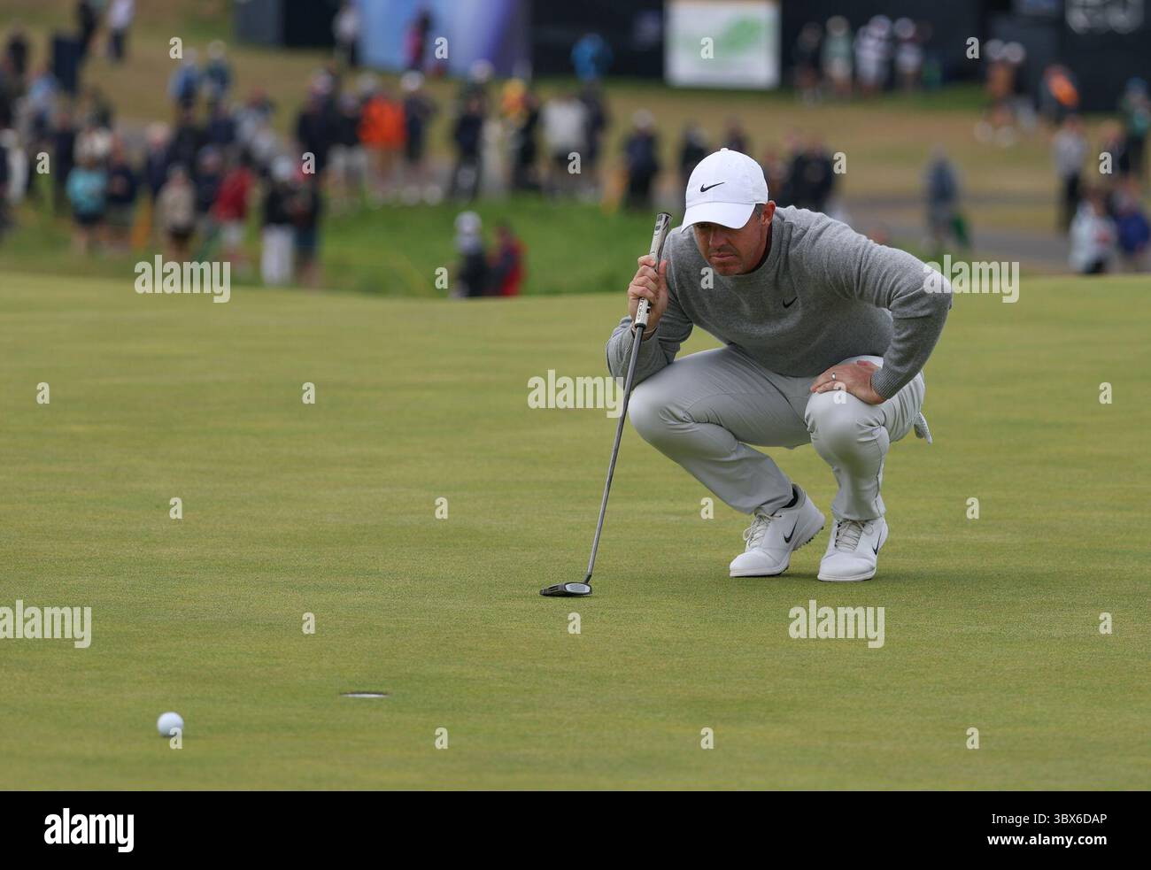 Rory esce il primo giorno di campionato del 153° Open Golf Championship al Royal Portrush Desmond Loughery pacemaker press Credit: MB Media Solutions/Alamy Live News Foto Stock