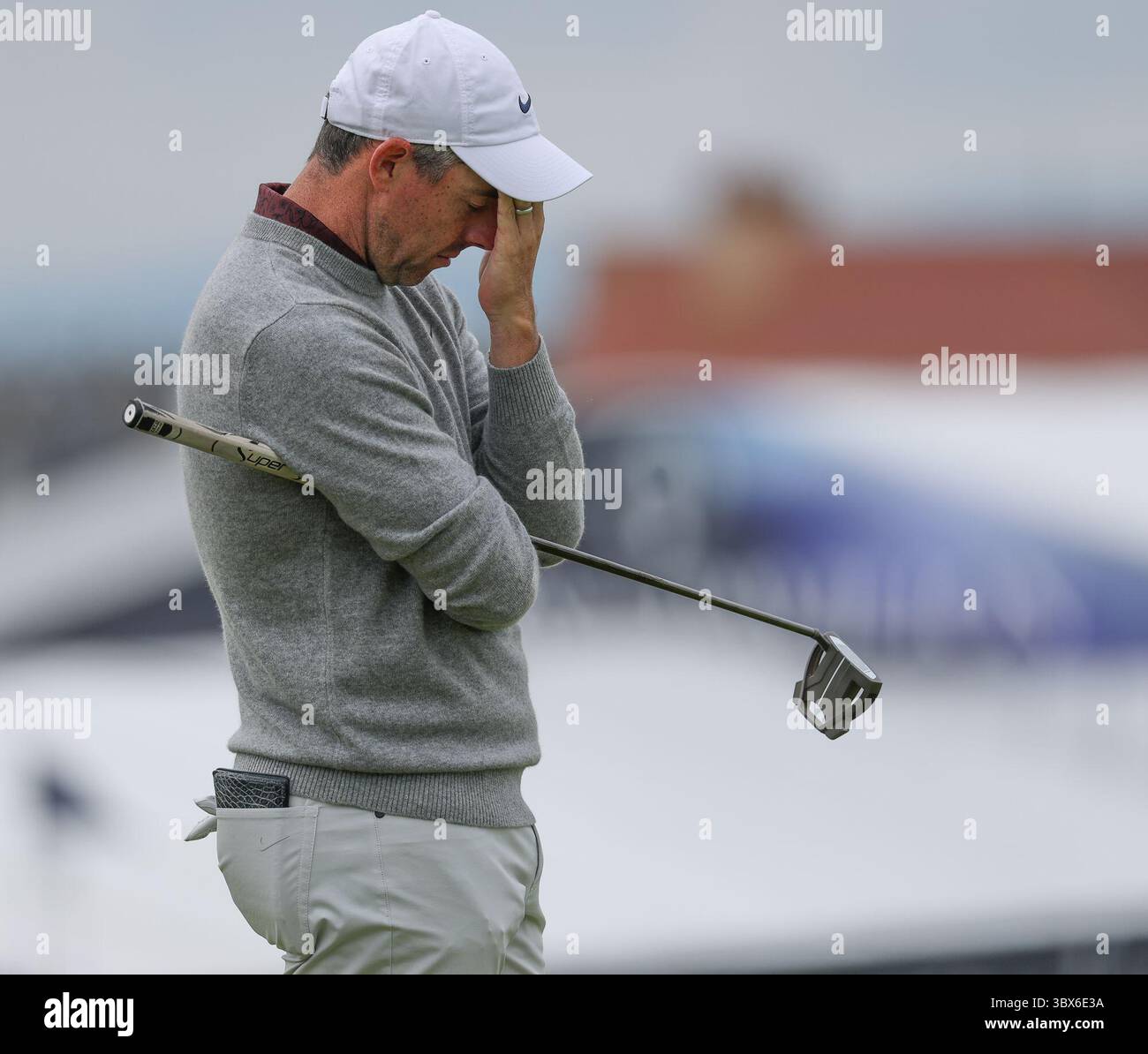 Rory esce il primo giorno di campionato del 153° Open Golf Championship al Royal Portrush Desmond Loughery pacemaker press Credit: MB Media Solutions/Alamy Live News Foto Stock
