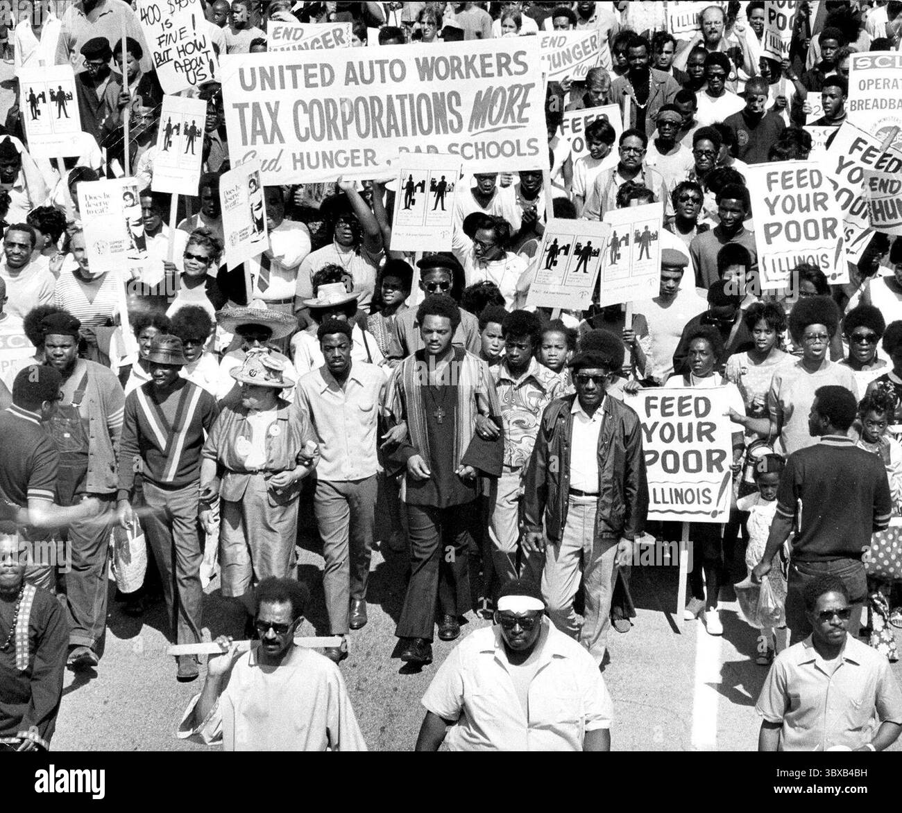 4 ottobre 2021: Il Rev. Jesse Jackson marcia nel 1969. (Immagine di credito: © file/TNS via ZUMA Press Wire/TNS via ZUMA Press Wire) Foto Stock