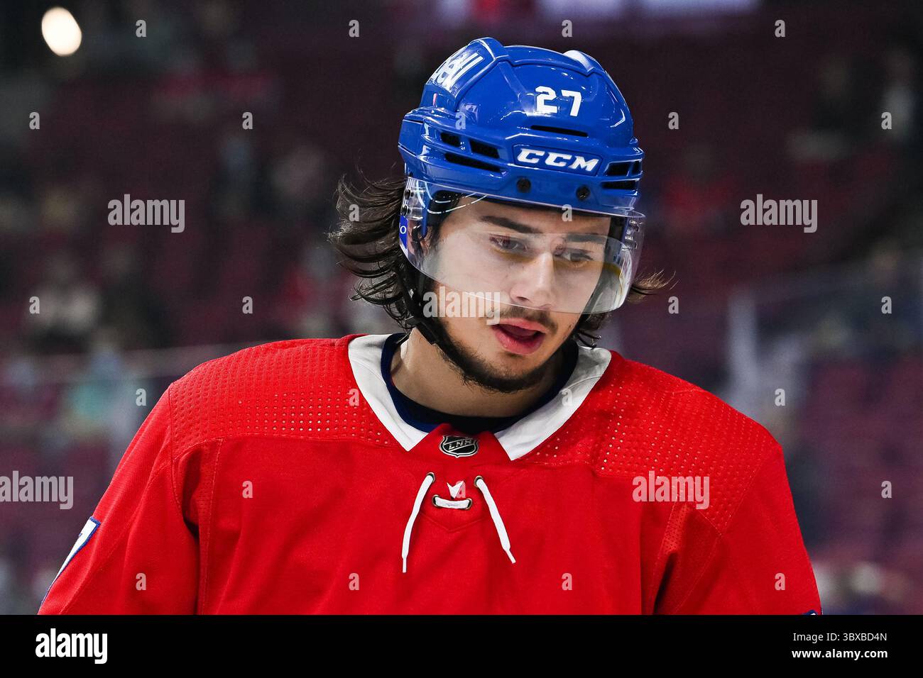 6 ottobre 2021: Guardate il difensore dei Montreal Canadiens Alexander Romanov (27) durante la partita Ottawa Senators contro i Montreal Canadiens al Bell Centre di Montreal, Quebec. David Kirouac/CSM(immagine di credito: &Copy; David Kirouac/CSM tramite cavo ZUMA) Foto Stock