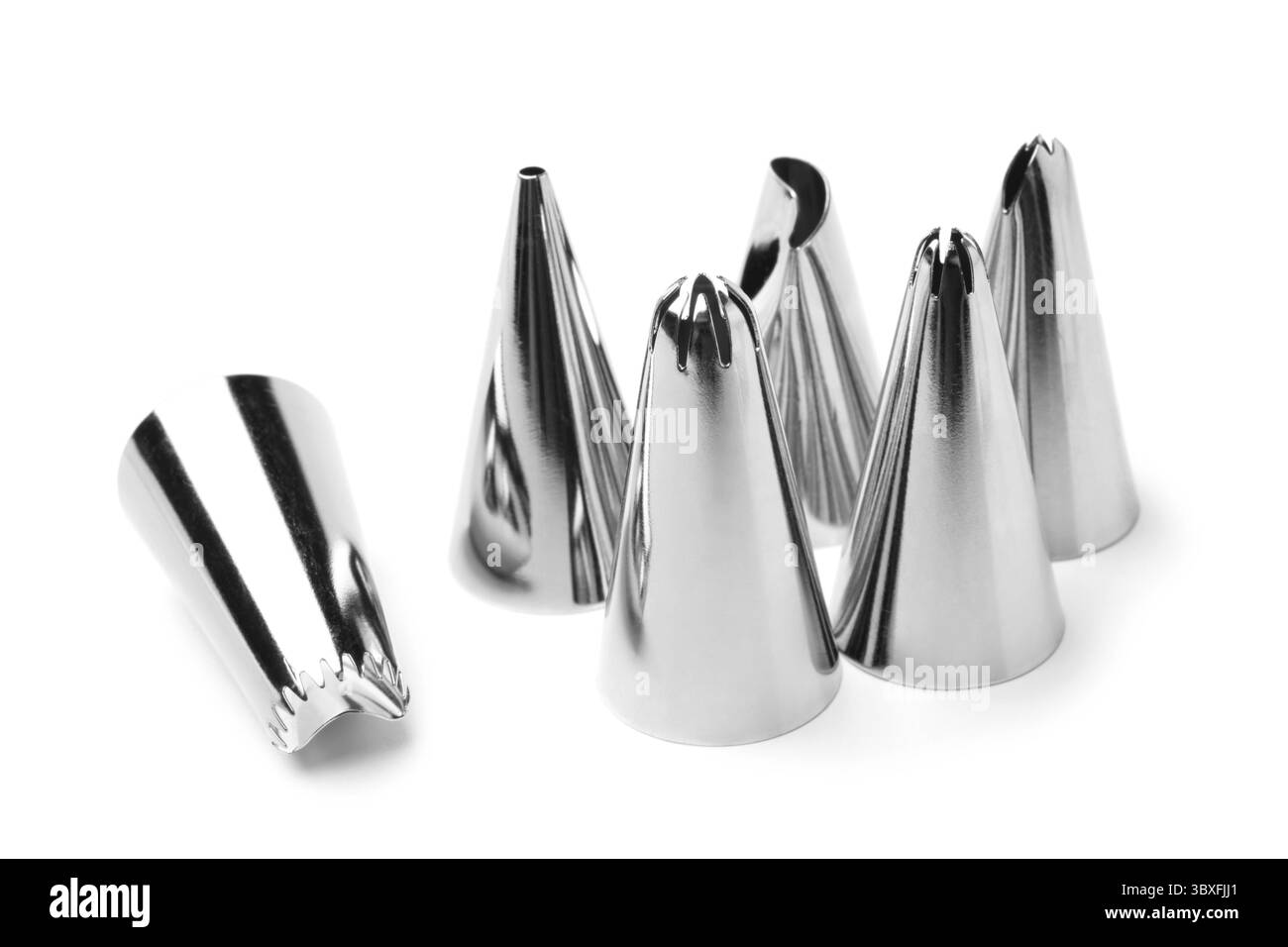 Beccucci per siringa per ghiaccio su sfondo bianco Foto Stock