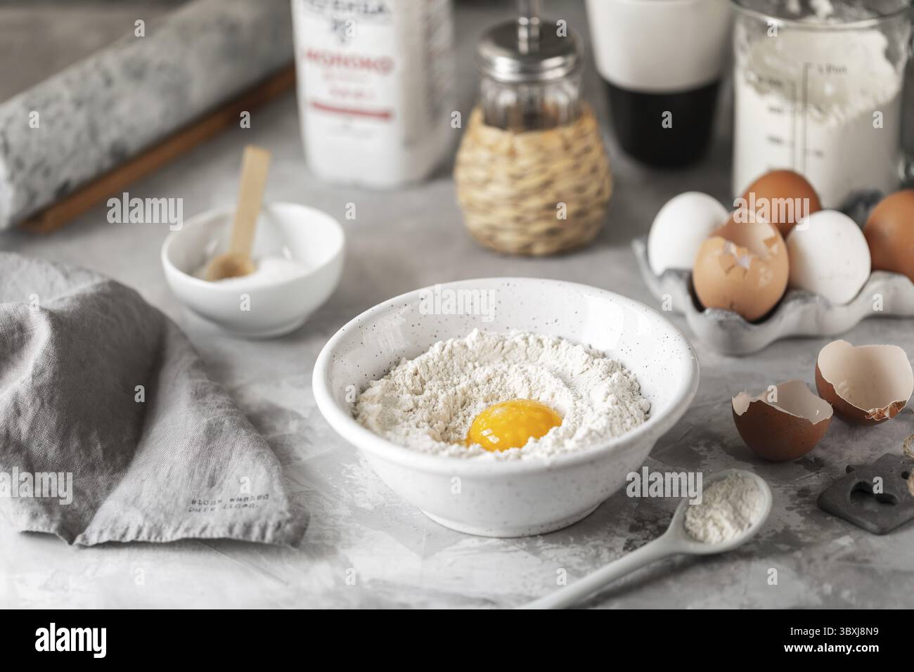 Cibo, Nahaufnahme von Zutaten zum Backen von Pfannkuchen, muffin, Kuchen Foto Stock