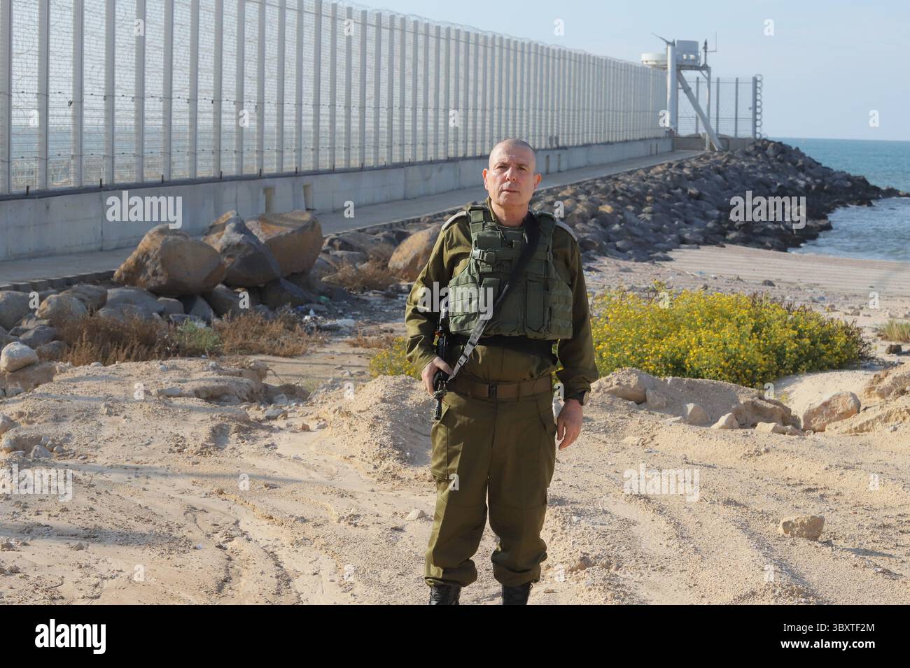 22 novembre 2021, Israele: Il Ministero della difesa israeliano annuncia il completamento della barriera di frontiera di Gaza. Dopo tre anni e mezzo di costruzione, la barriera lunga 65 km include un componente sotterraneo con sensori, una recinzione fuori terra, una barriera navale, sistemi radar e sale di comando e controllo per prevenire infiltrazioni dalla Striscia di Gaza nel territorio israeliano. (Immagine di credito: © portavoce del Ministero della difesa tramite ZUMA Press Wire) Foto Stock