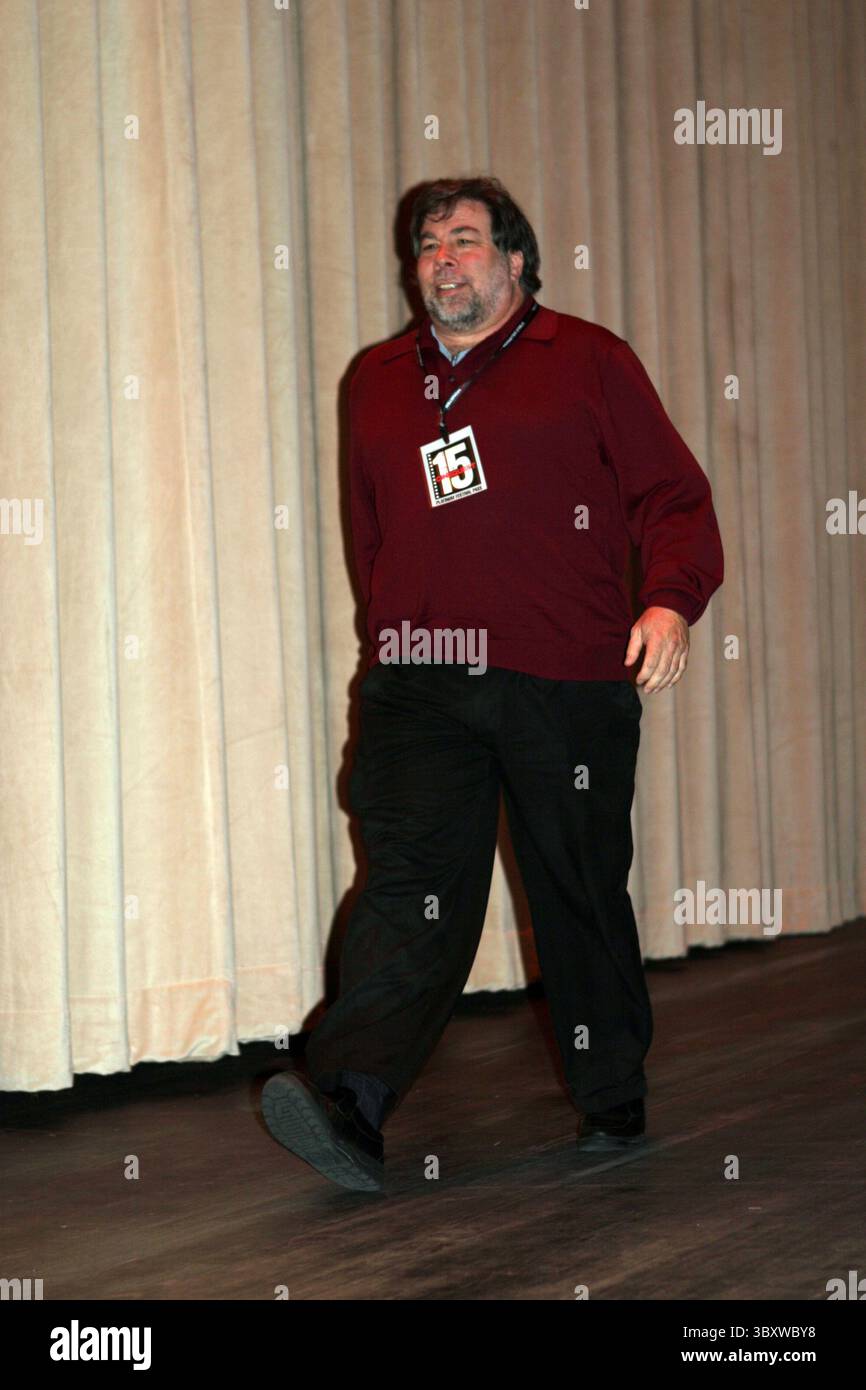 3 marzo 2005; San Jose, CA, Stati Uniti; il fondatore della Apple computer, STEVE WOZNIAK, ha aperto la 15a Cinequest durante il San Jose Film Festival tenutosi al California Theatre. Soprannome (The) Woz o Mago di Woz) (nato l'11 agosto 1950) è (Credit Image: © Dane Andrew/ZUMA Press Wire) Foto Stock