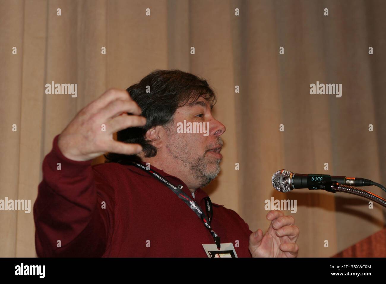 3 marzo 2005; San Jose, CA, Stati Uniti; il fondatore della Apple computer, STEVE WOZNIAK, ha aperto la 15a Cinequest durante il San Jose Film Festival tenutosi al California Theatre. Soprannome (The) Woz o Mago di Woz) (nato l'11 agosto 1950) è (Credit Image: © Dane Andrew/ZUMA Press Wire) Foto Stock