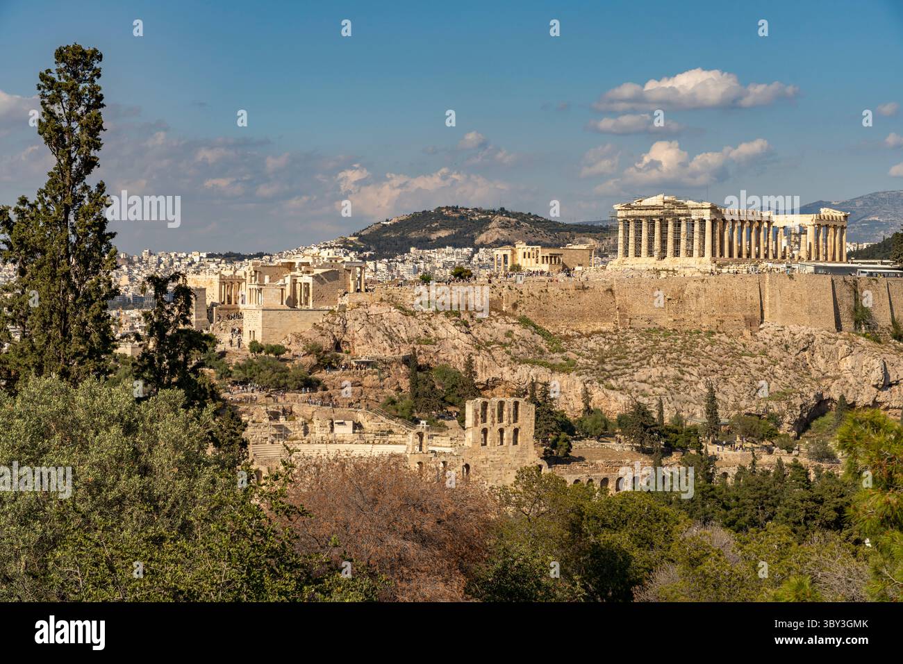 Vista dal Colle di Filopappo dell'Acropoli nella capitale greca Atene, Grecia Foto Stock