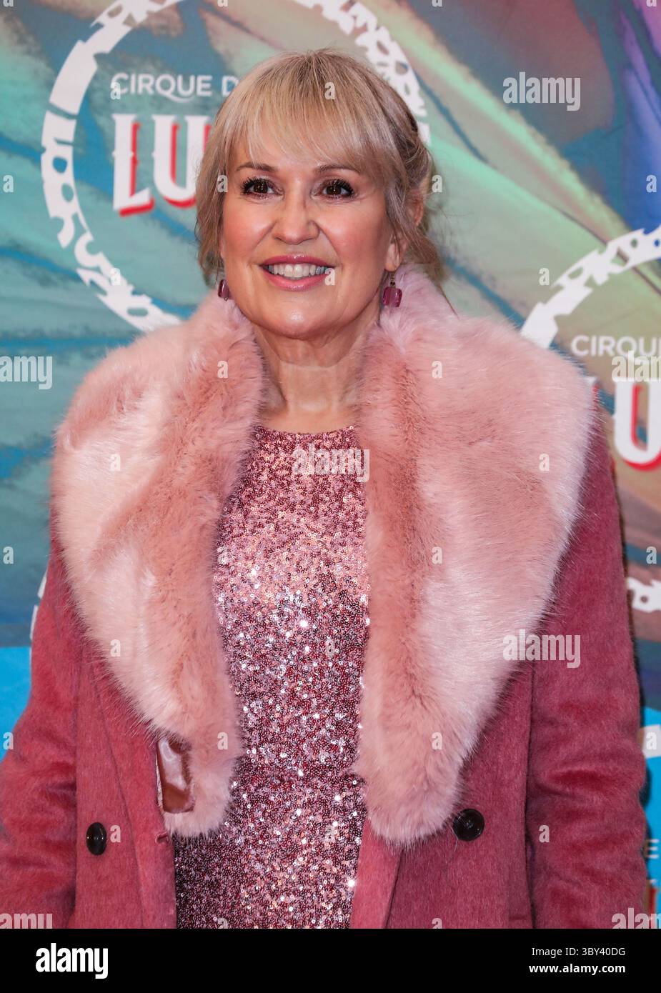 13 gennaio 2022, Londra, Regno Unito: Nicki Chapman visto arrivare per la Press Night of Cirque du Soleil 'LUZIA' alla Royal Albert Hall di Londra. (Immagine di credito: © Brett Cove/SOPA Images via ZUMA Press Wire) Foto Stock