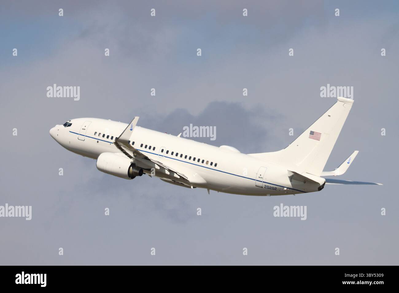 02-0202, United States Air Force, Boeing C-40, partenza dall'aeroporto di Londra Stansted, Essex, Regno Unito il 18 luglio 2025 Foto Stock