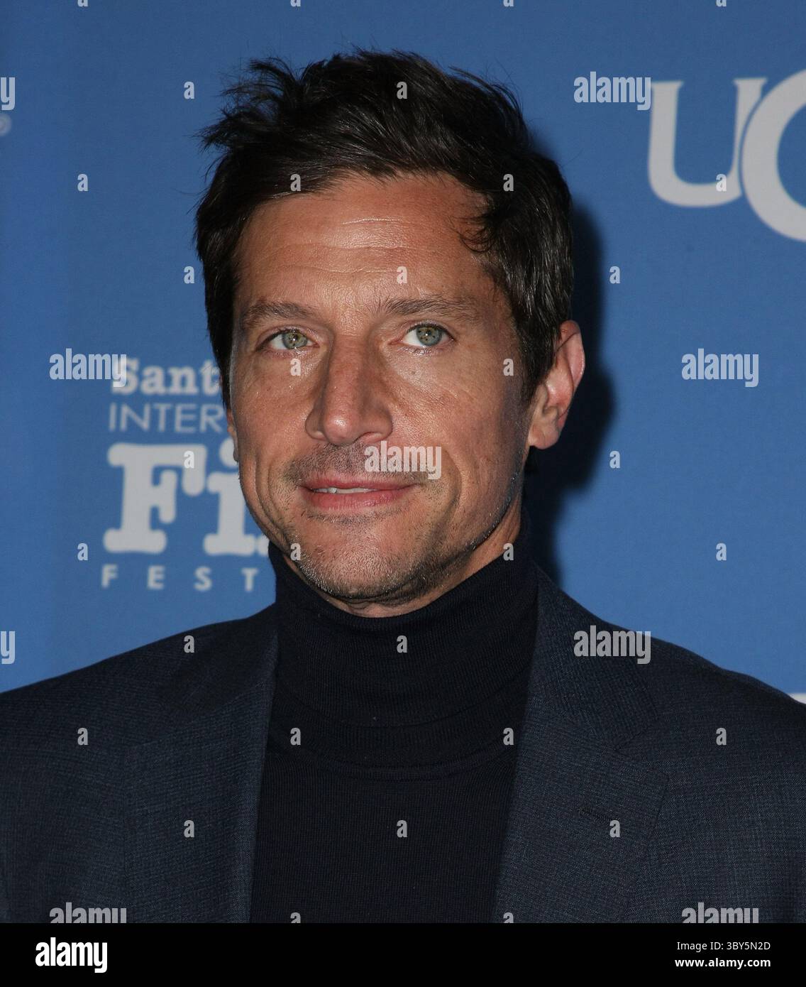 5 marzo 2022, Santa Barbara, CA, USA: Simon Rex partecipa alla presentazione del Virtuosos Award durante il 37° Festival annuale del cinema internazionale di Santa Barbara all'Arlington Theatre il 5 marzo 2022 a Santa Barbara, California. (Immagine di credito: © imageSPACE tramite ZUMA Press Wire) Foto Stock