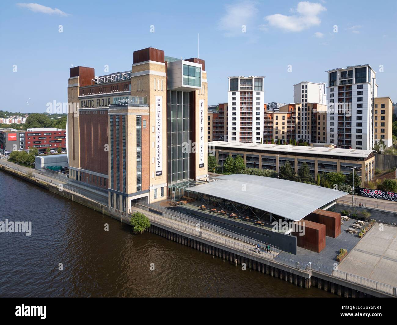 Veduta aerea del BALTIC Centre for Contemporary Art , Gateshead Quayside, Tyne and Wear, Inghilterra Foto Stock