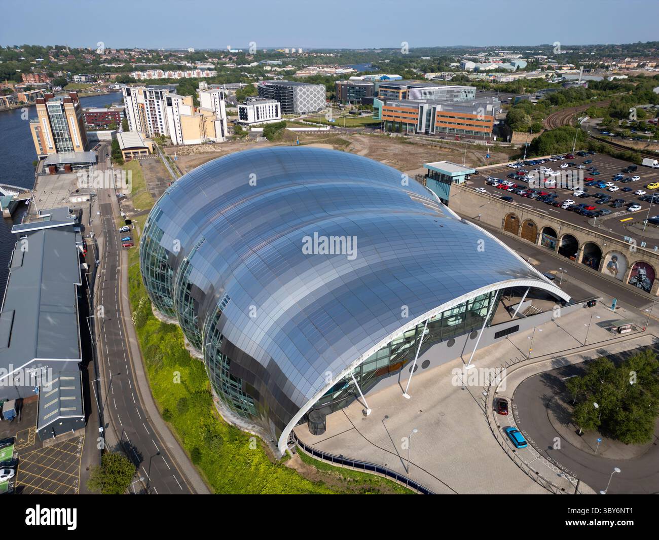 Vista aerea del centro artistico e musicale Sage sul lungomare di Newcastle upon Tyne a Tyne and Wear Foto Stock