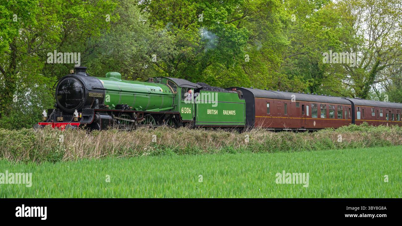 Locomotiva 61306 Mayflower sulla West Somerset Railway per il Gala di primavera nel 2024. Visto qui appena fuori Norton Fitzwarren, Somerset, Inghilterra, Regno Unito Foto Stock