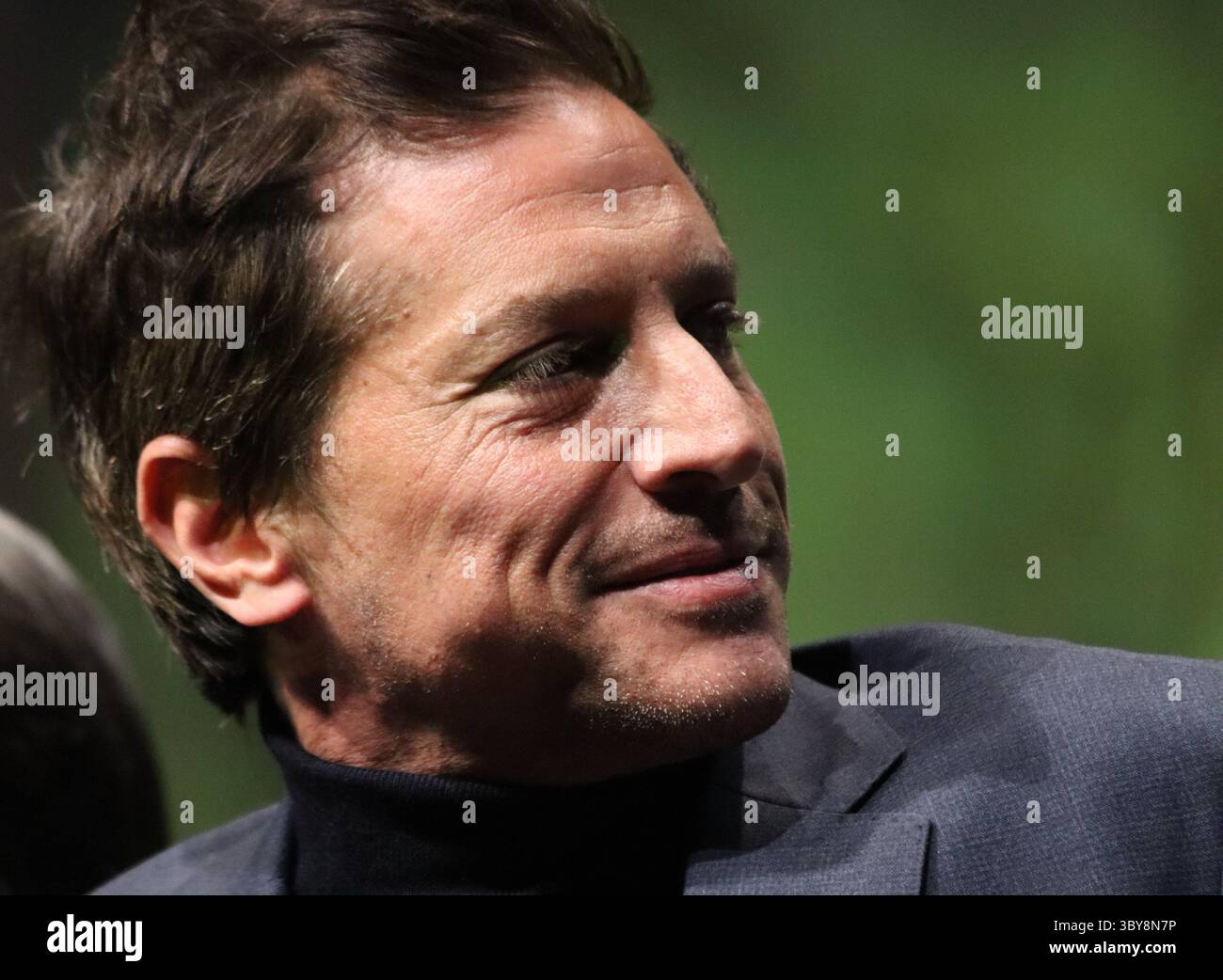 5 marzo 2022, Santa Barbara, CA, USA: Simon Rex riceve il prestigioso Virtuoso Award al 37° Santa Barbara International Film Festival, tenutosi all'Arlington Theater il 5 marzo 2022. Il premio viene assegnato ad attori che mostrano grandi promesse e per aver raggiunto performance rivoluzionarie. (Immagine di credito: © Amy Katz/ZUMA Press Wire) Foto Stock