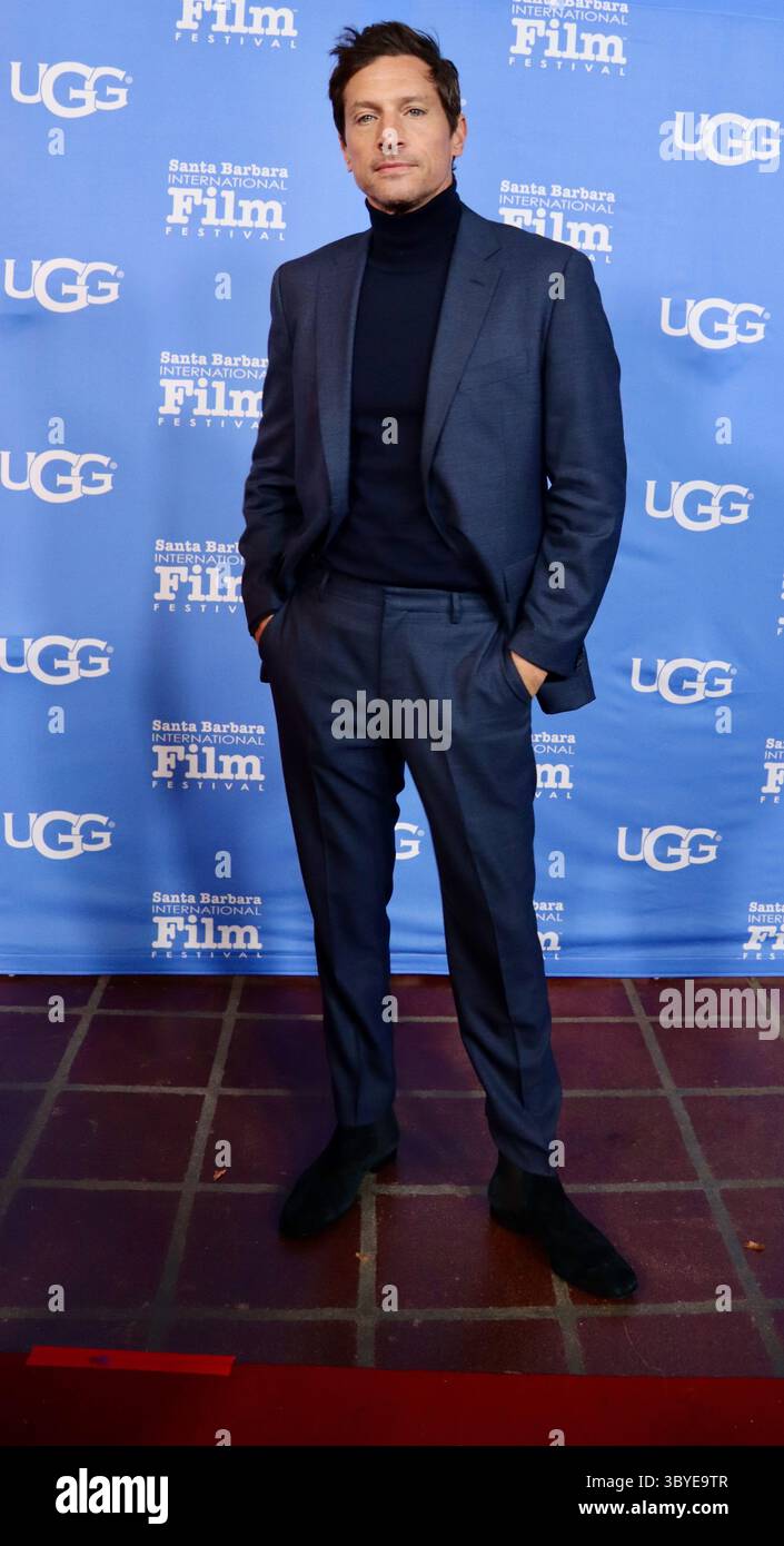 5 marzo 2022, Santa Barbara, CA, Stati Uniti: Simon Rex, Star of Red Rocket, posa sul Red Carpet ai Virtuoso Awards, 37° Santa Barbara International Film Festival all'Arlington Theater il 5 marzo 2022, dove sarà onorato, insieme ad altri sette urlanti grandi promesse e per aver raggiunto performance rivoluzionarie. (Immagine di credito: © Amy Katz/ZUMA Press Wire) Foto Stock