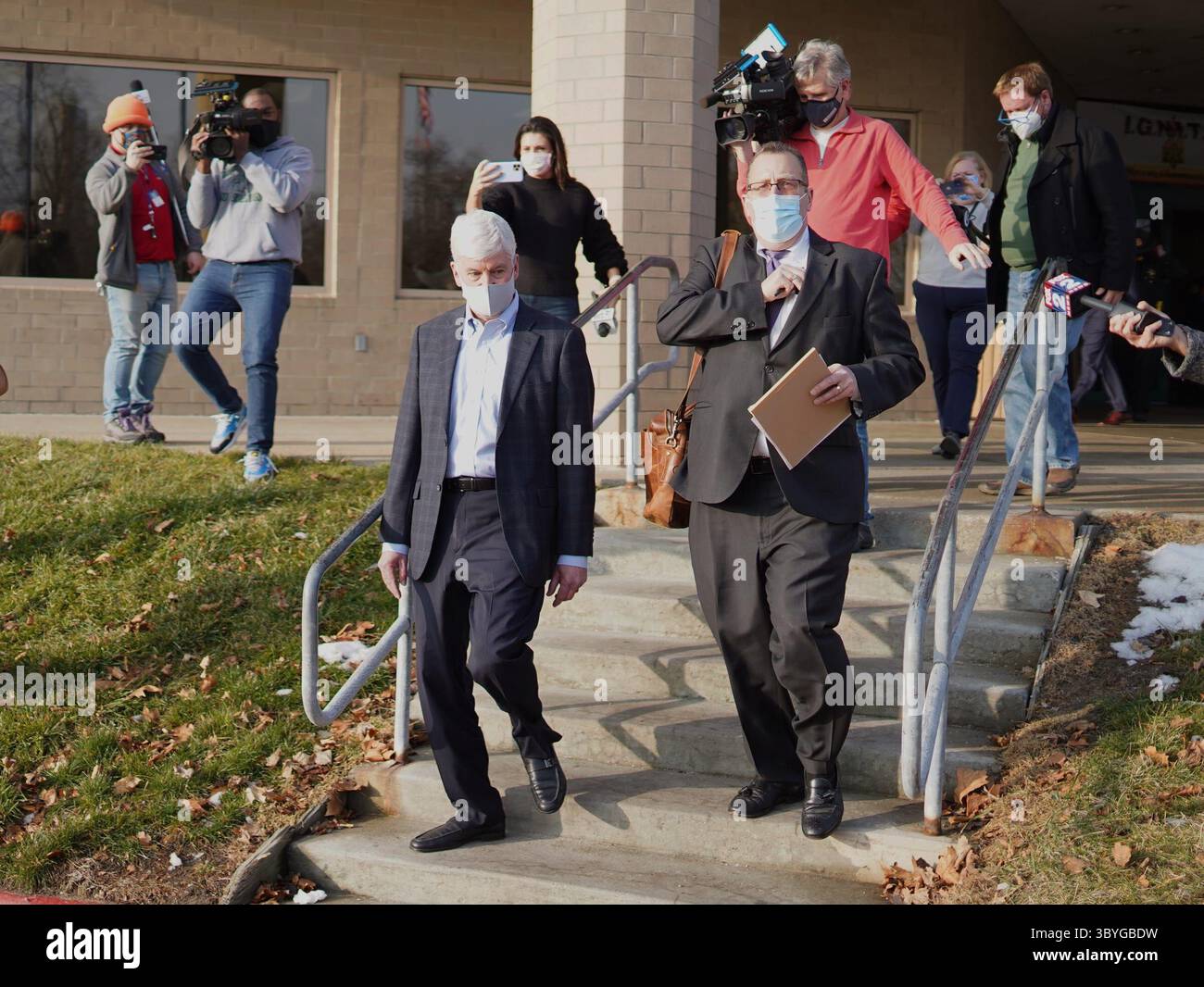1° febbraio 2021, USA: L'ex governatore Rick Snyder esce dopo un'accusa video alla prigione della contea di Genesee a Flint il 14 gennaio 2021, per le nuove accuse di Flint Water Crisis. (Immagine di credito: © Ryan Garza/Detroit Free Press via ZUMA Press Wire) Foto Stock