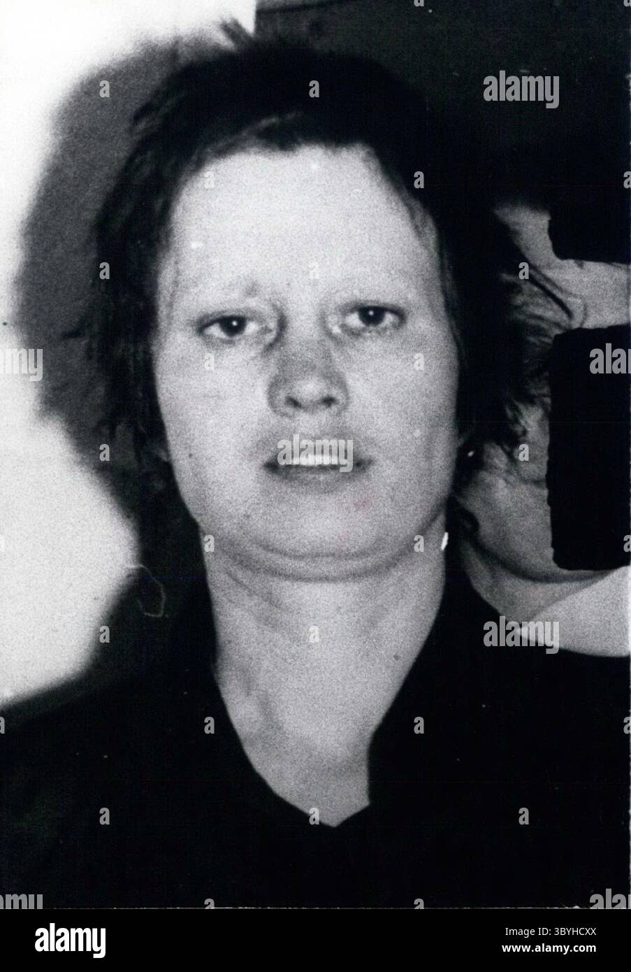 1977 - 21 Maggio: avvio del processo contro esponenti della Baader Meinhof/gruppo di Stoccarda il 21 maggio 1975, il procedimento nei confronti di quattro membri importanti della Baader Meinhof/gruppo inizierà a Stoccarda. Circa 500 i testimoni e i periti saranno sentiti durante questo processo che avrà tra i 6 e i 18 mesi. Gli imputati, Ulrike Meinhof (giornalista, 40), Andreas Baader (31), Gudrun Ensslin (insegnante, 31) e Jan-Carl raspe (Sociologo, 30) sono accusati di aver ucciso 4 persone e la tentata uccisione di 54 persone da vari tentativi di bomba in tutta Occidentale-germania, diversi banca Foto Stock