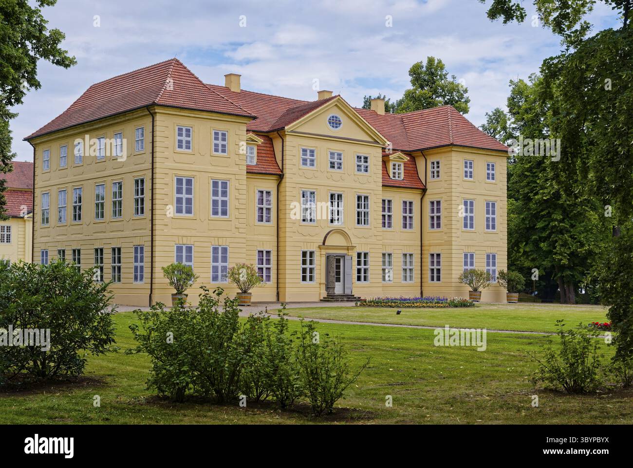 Il castello di Mirow sull'isola del castello di Mirow era una delle residenze secondarie dei duchi di Meclemburgo-Strelitz. Mirow, Meclemburgo-Pomerania occidentale, GE Foto Stock