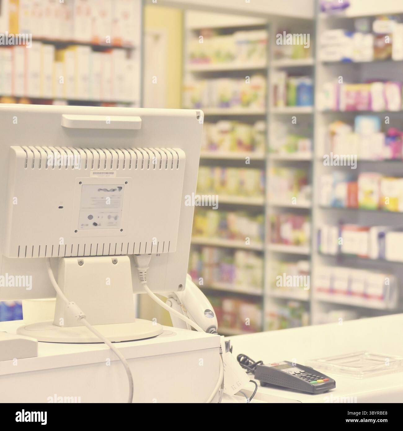 Controlla la farmacia. Farmacie interne e sfondo sfocato Foto Stock