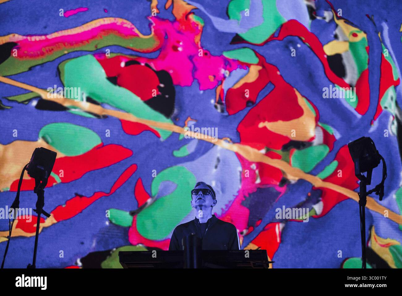 31 maggio 2017 - Copenaghen, Inghilterra, Danimarca - il gruppo elettronico inglese Depeche Mode esegue un concerto dal vivo al Telia Parken di Copenaghen. Qui il musicista Andy Fletcher viene visto dal vivo sul palco. Danimarca, 31/05 2017. (Immagine di credito: © Samy Khabthani/Gonzales foto tramite ZUMA Press) Foto Stock