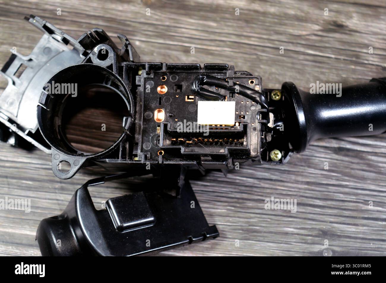 Interruttore a leva del sistema di comando indicatori di direzione per vetture Kia e Hyundai, interruttore di regolazione luminosità indicatori di direzione utilizzato per comandare le luci della vettura, l'appannamento, la svolta, la Foto Stock