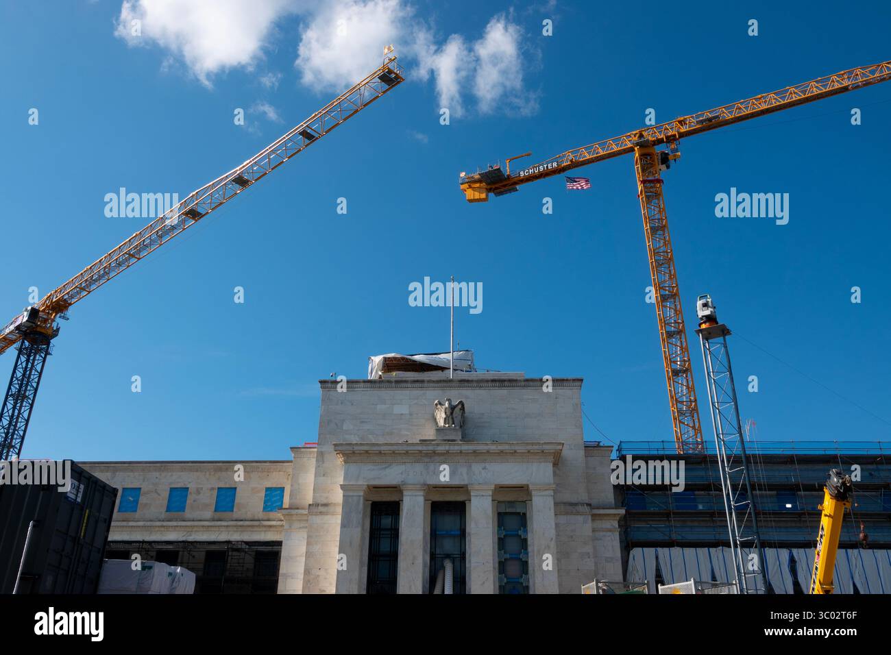 Edificio della Federal Reserve di Washington DC mentre è in fase di ristrutturazione da 2,5 miliardi di dollari con il presidente Jerome Powell - Central Banking System of the US Foto Stock
