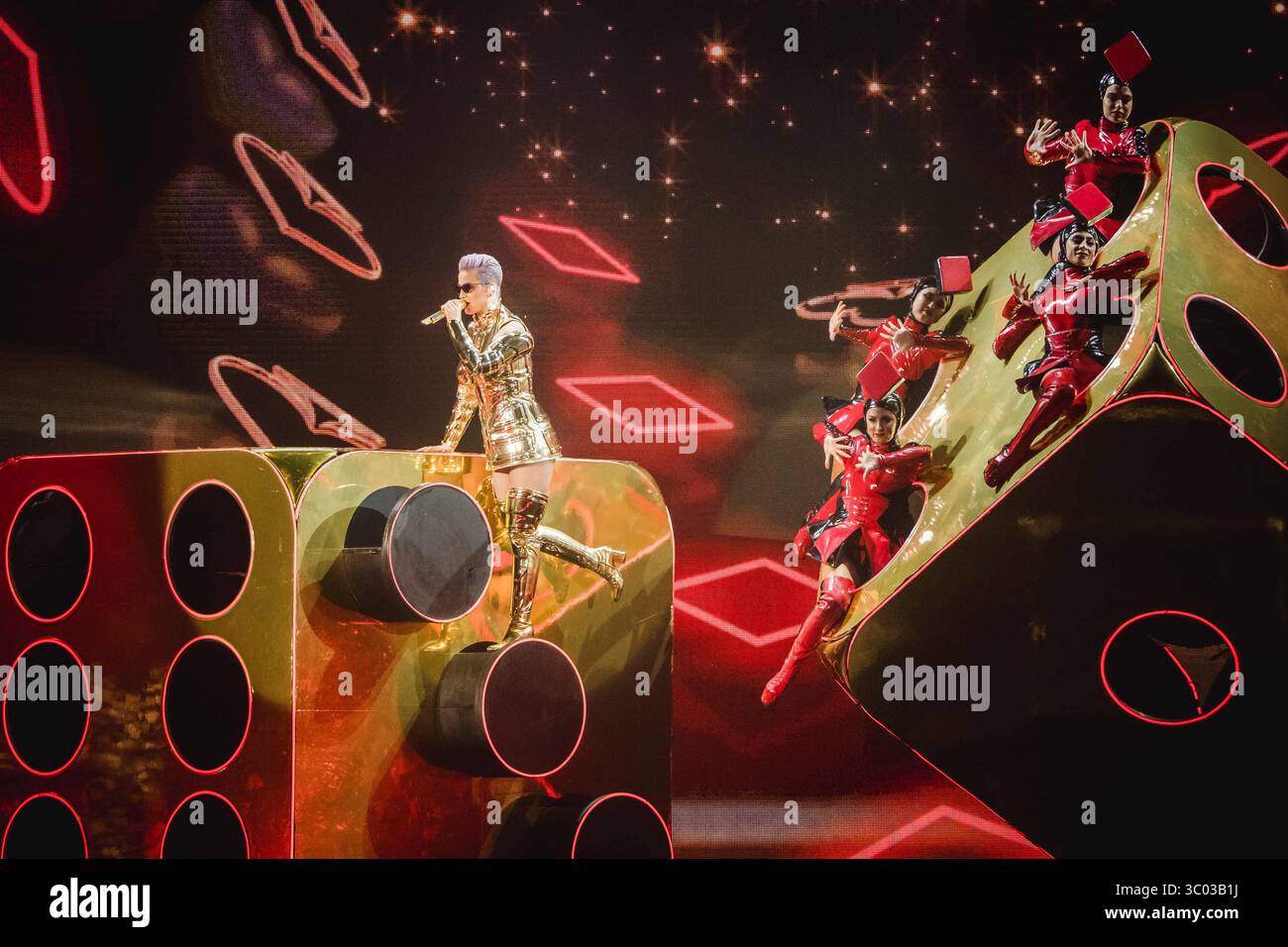 ZÃÂ¼Rich giugno 2018 - ZÃÂ¼rich, Svizzera - Svizzera, giugno 2018. La cantante e cantautrice americana Katy Perry esegue un concerto dal vivo come parte del Witness: The Tour in Hallenstadion a ZÃÂ¼rich. (Credito fotografico: Gonzales Photo - Tilman Jentzsch) (credito immagine: © Tilman Jentzsch/Gonzales Photo via ZUMA Press) Foto Stock