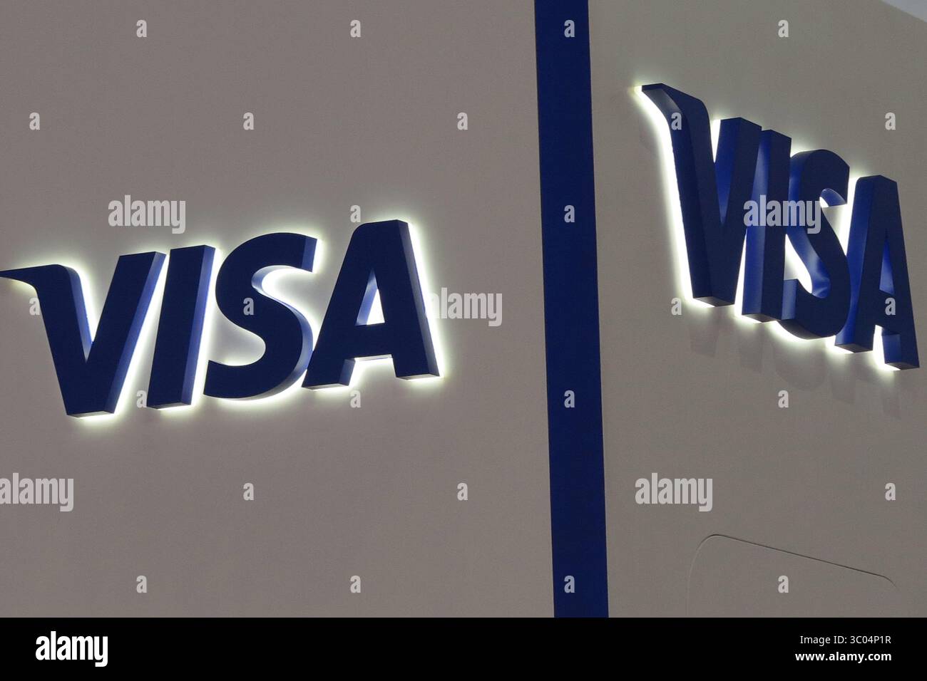 VISA Logo alla 3a China International Supply Chain Expo a Pechino, Cina, il 20 luglio 2025. Foto Stock