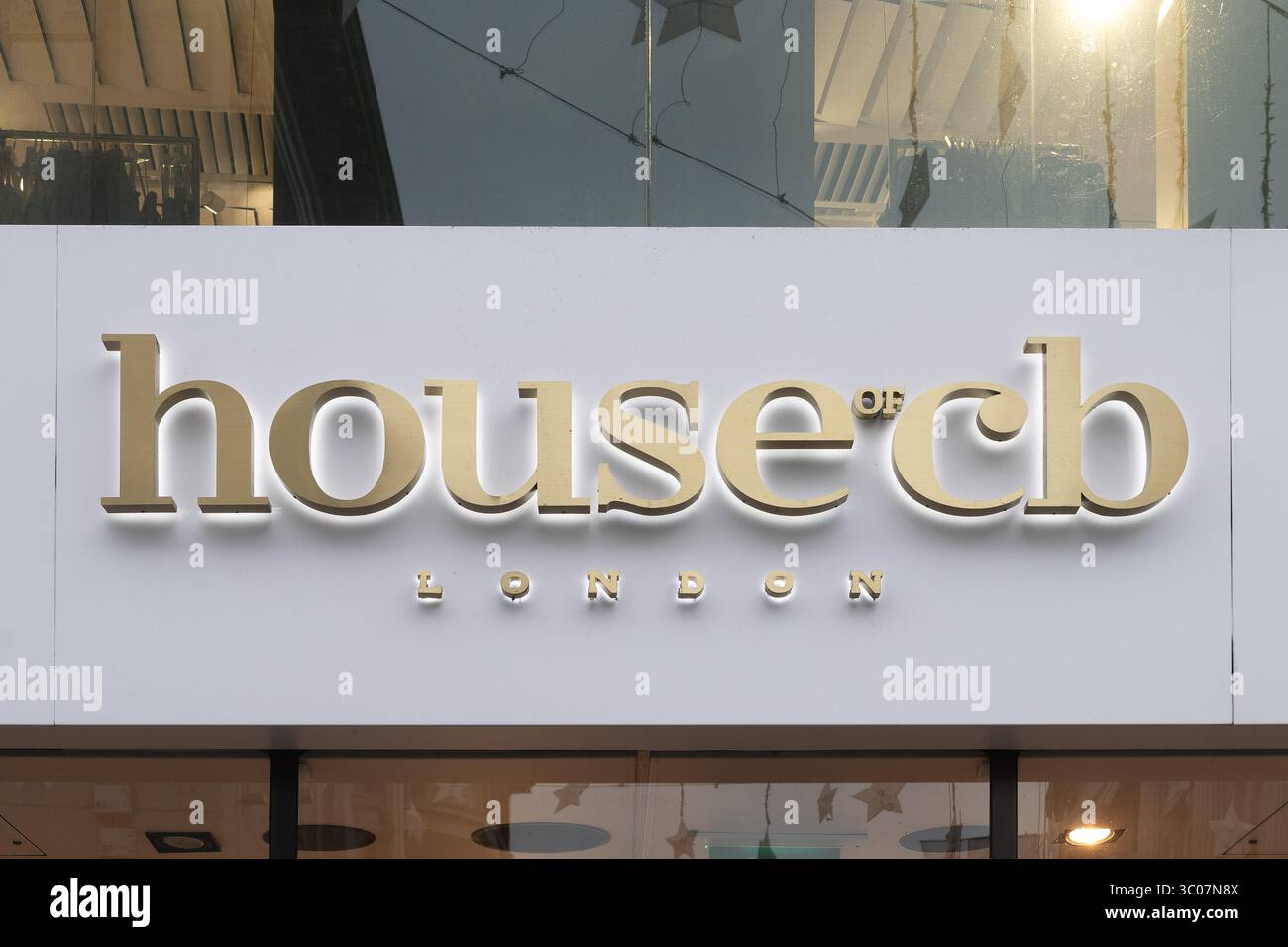 Londra, Regno Unito - 19 ottobre 2024 - insegna House of CB London Foto Stock