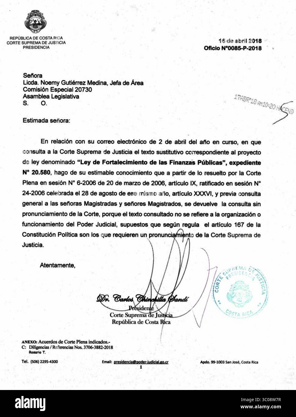 16 ottobre 2018 - (16/10/2018) Este es el criterio de la Corte del 16 de abril, segÃºn el cual el plan de reforma fiscal no se refiere al funcionamiento del Poder judicial. PROHIBIDO EL USO O REPRODUCCIÃ“N EN COSTA RICA. (Immagine di credito: © la Nacion via ZUMA Press) Foto Stock