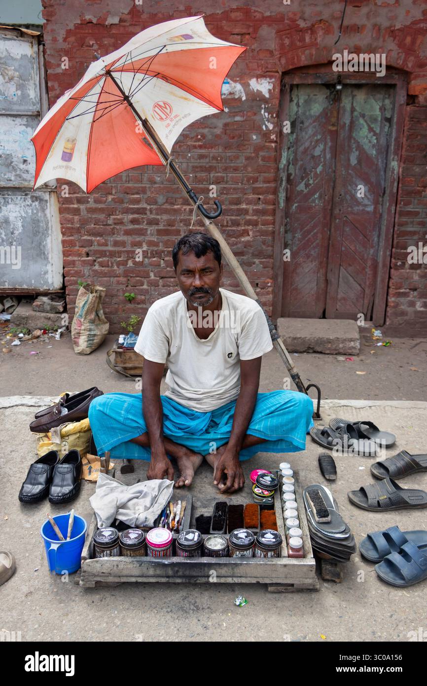 Bangladesh Shoe Polish Cobbler Daily Life Foto Stock