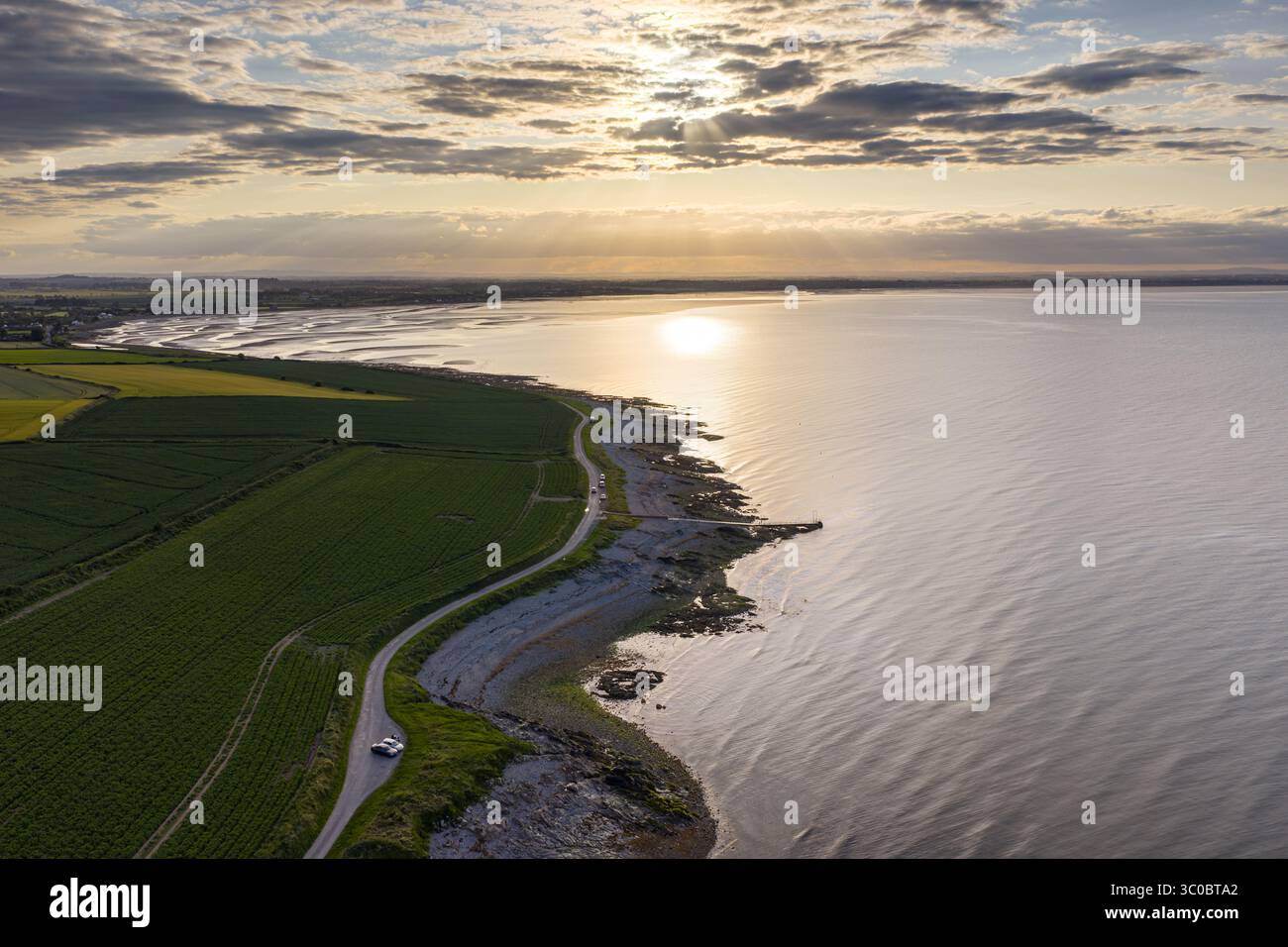 Bel volo sul molo di Salterstown, Annagassan, Contea di Louth, Repubblica d'Irlanda Foto Stock