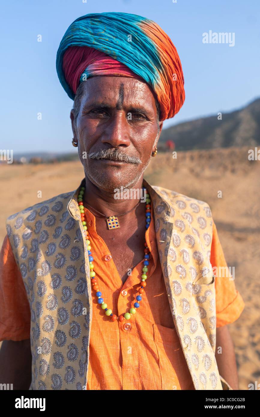 Rajasthan, India - ritratto di uno zingaro a Pushkar Foto Stock