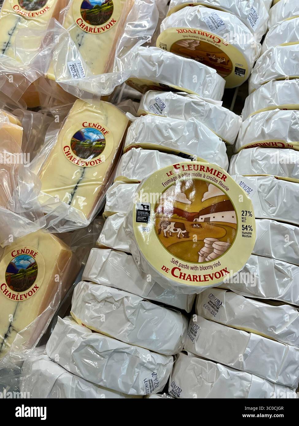 Formaggio in vendita, Laiterie Charlevoix, un economuseo del formaggio, un caseificio e un negozio di prodotti lattiero-caseari artigianali, Baie-Saint-Paul, Foto Stock