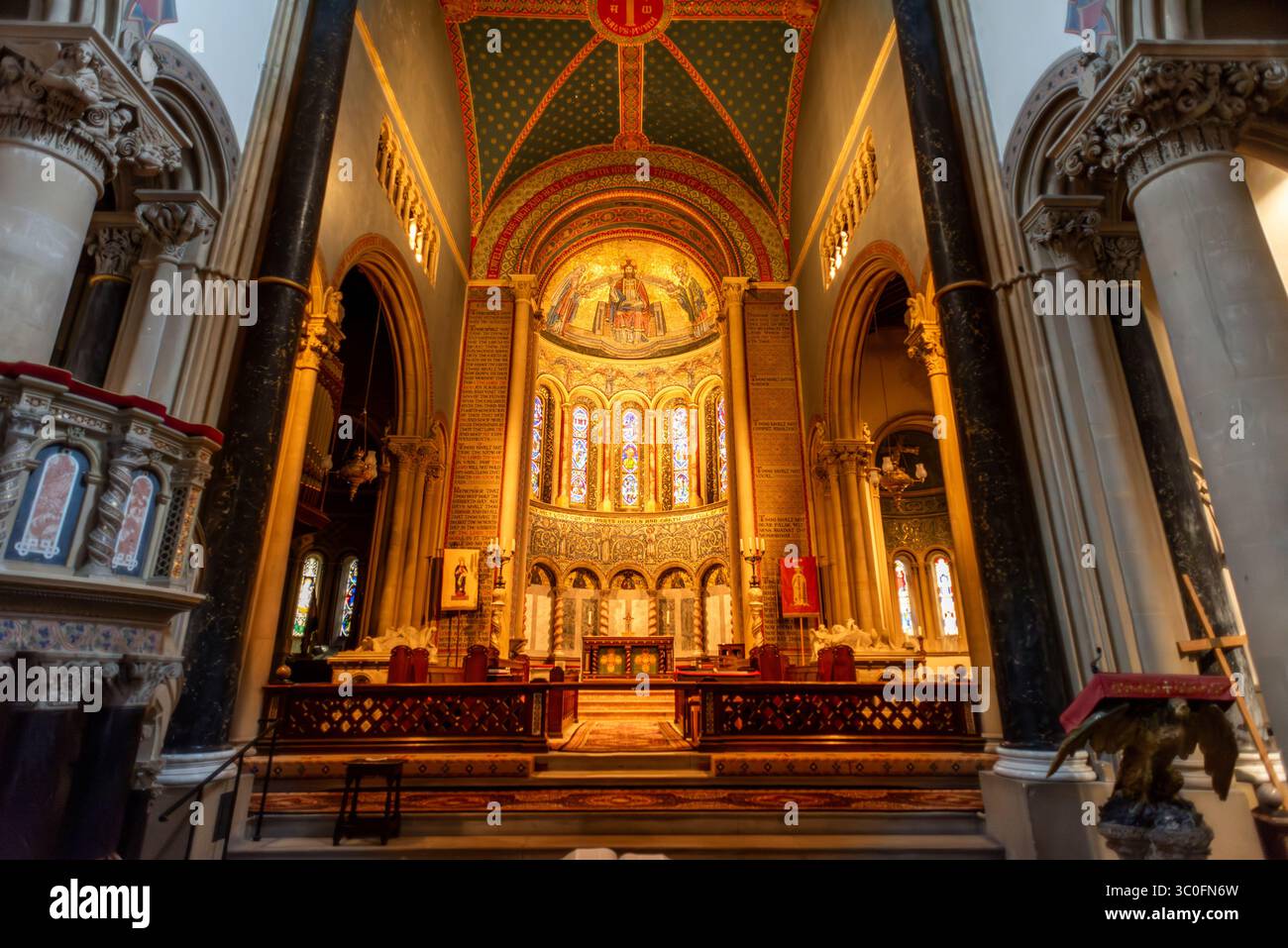 Wilton, 17 luglio 2025: St Mary and St Nicholas Church Foto Stock