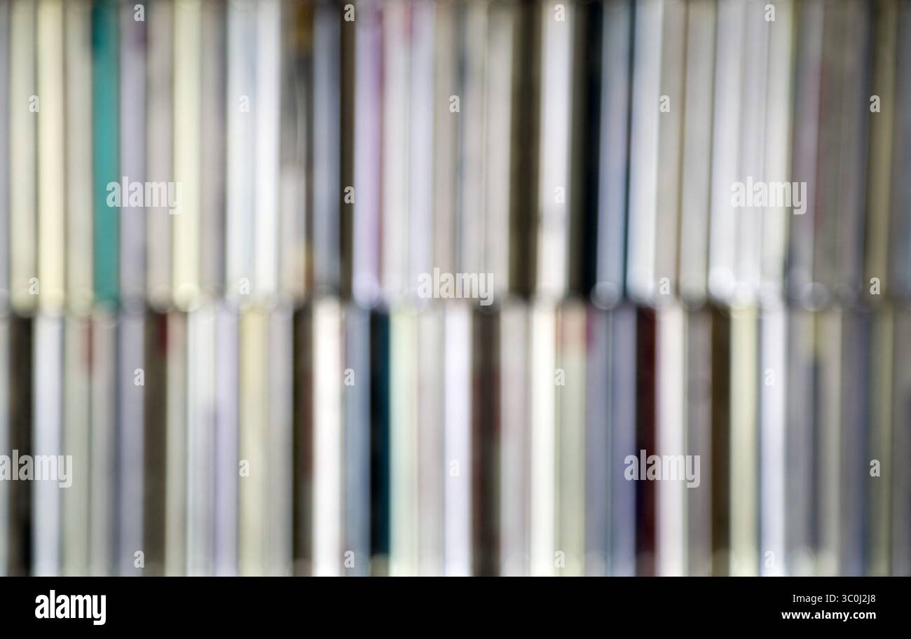 2 novembre 2009 - New York, New York, Stati Uniti - raccolta di CD sfocati sugli scaffali (immagine di credito: © Novo Images/Glasshouse via ZUMA Wire) Foto Stock