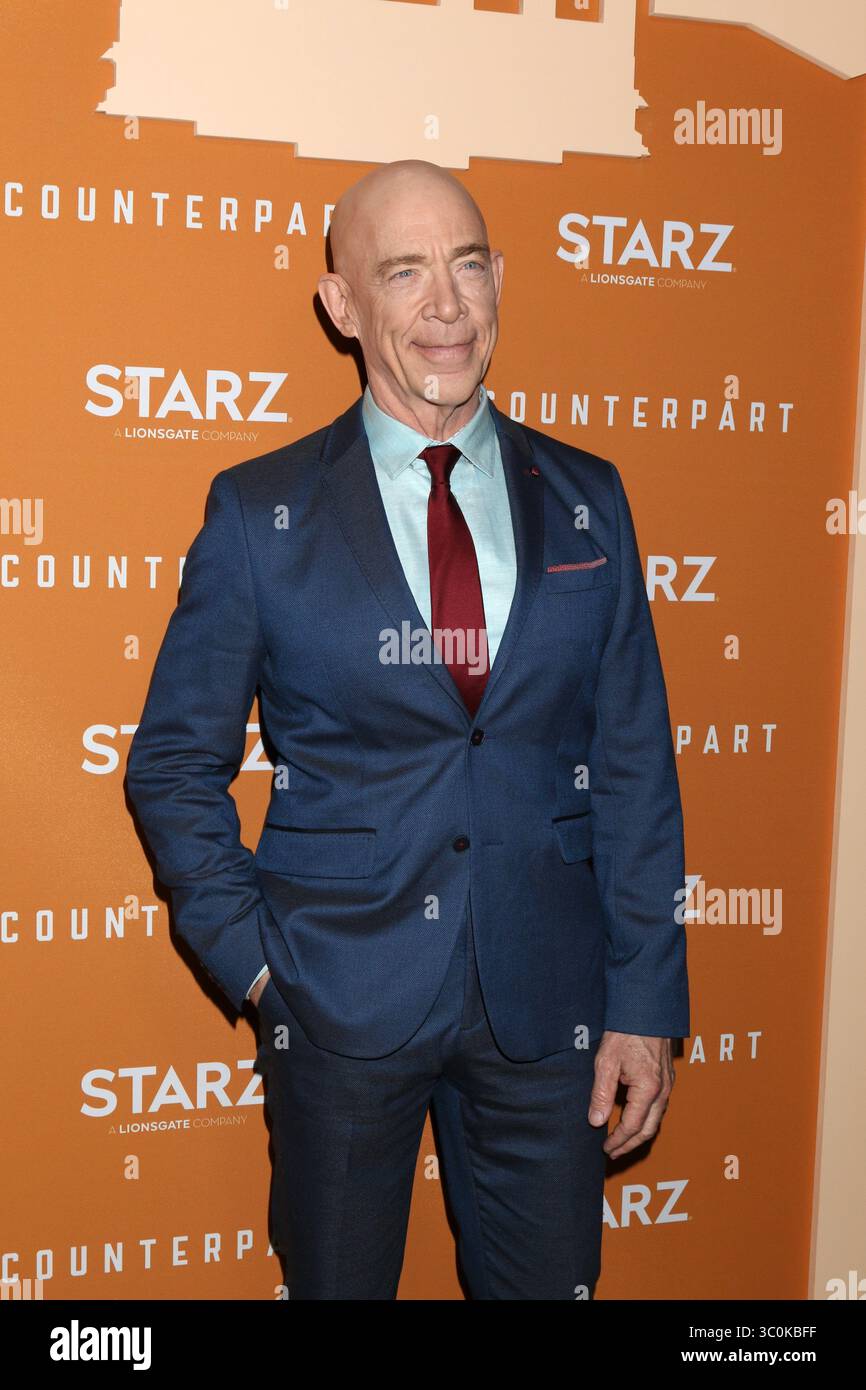 3 dicembre 2018 - Los Angeles, CA, USA - LOS ANGELES - DEC 3: JK Simmons al Counterpoint stagione 2 prima all'ArcLight Hollywood il 3 dicembre 2018 a Los Angeles, CA (Credit Image: © Kathy Hutchins via ZUMA Wire) Foto Stock