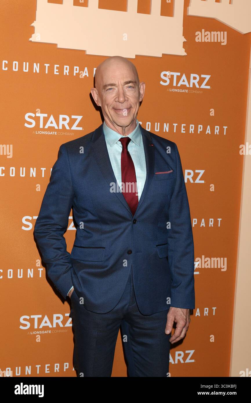 3 dicembre 2018 - Los Angeles, CA, USA - LOS ANGELES - DEC 3: JK Simmons al Counterpoint stagione 2 prima all'ArcLight Hollywood il 3 dicembre 2018 a Los Angeles, CA (Credit Image: © Kathy Hutchins via ZUMA Wire) Foto Stock