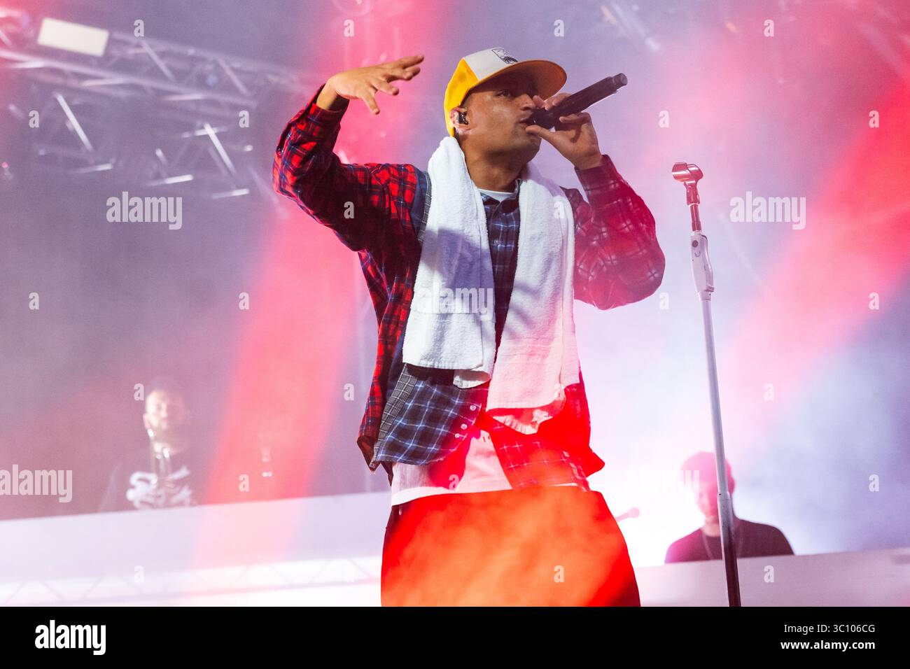 Il musicista hip hop inglese Loyle Carner si esibisce dal vivo al Circolo Magnolia di Milano, il 12 luglio 2023 Foto Stock