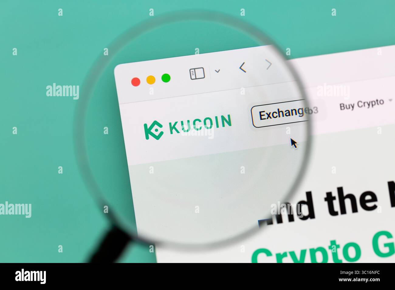 Ostersund, Svezia - 12 luglio 2025: Sito web di Kucoin. Kucoin è uno scambio di criptovalute con sede nelle Seychelles Foto Stock